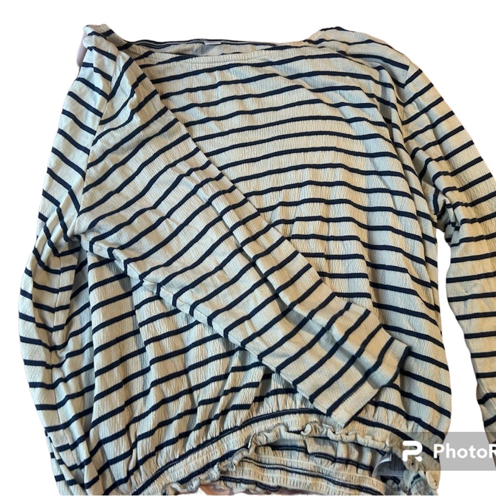 Blue and white old navy long sleeve